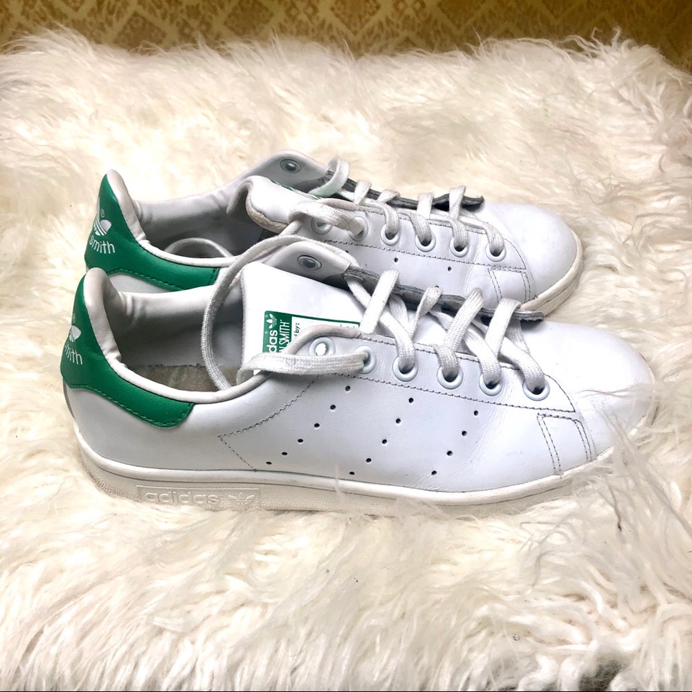🍎 Adidas Stan Smith sneakers- size 4.5